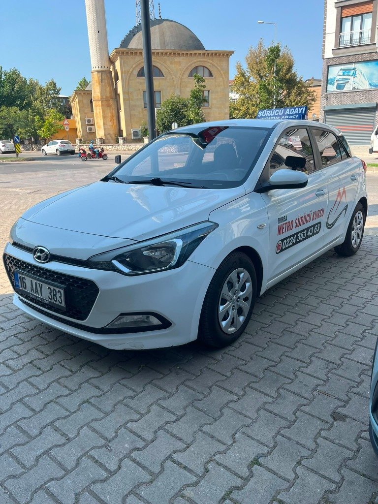 Bursa Metro Sürücü Kursu Hyundai i20